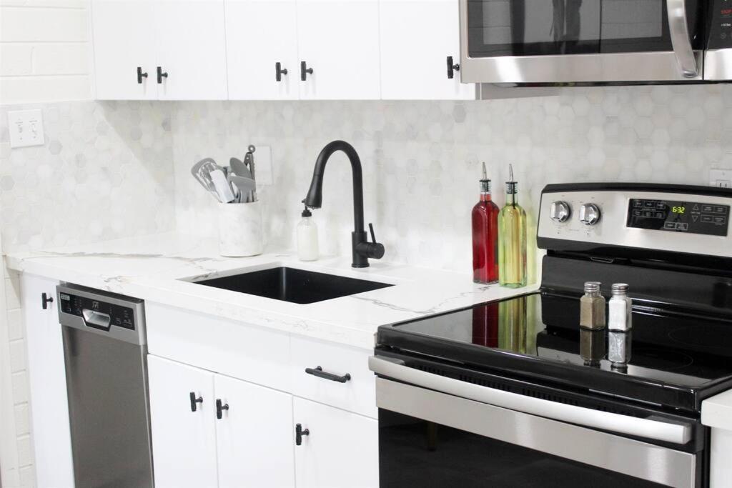 טמפה Remodeled Modern Ground Level Apt Blocks To Dwntn - B מראה חיצוני תמונה